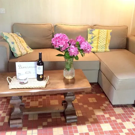 Holiday home Holiday Home Route De Saint-Gaux *